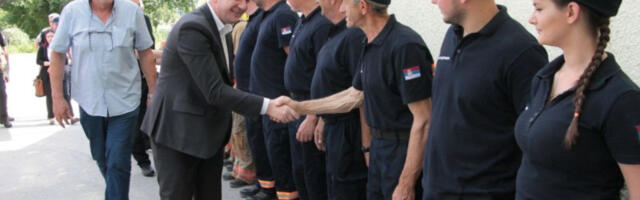 Dobrovoljno vatrogasno društvo u Pranjanima dobilo vozilo