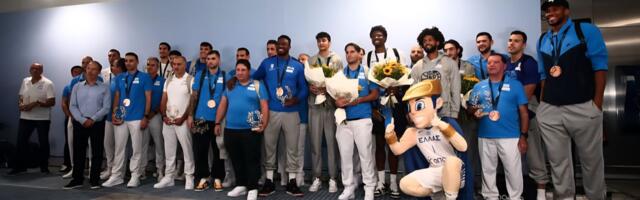 GRCI ZAPALILI INTERNET: Pogledajte kako su proslavi medalju! (VIDEO)