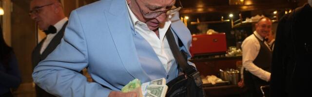 Kiti novinare dolarima i evrima: Ludnica kod Ere, motel u Meljaku sija kao Las Vegas