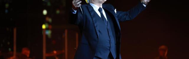 ŽELJKO SAMARDŽIĆ ODRŽAO DVA OD TRI ZAKAZANA KONCERTA U SAVA CENTRU I TRADICIONALNO UŠAO U ODUŠEVLJENU PUBLIKU!