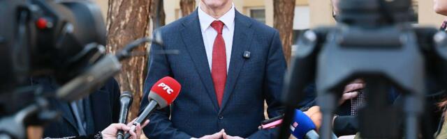 I premijer Macut pred lokalne izbore obišao Kulu