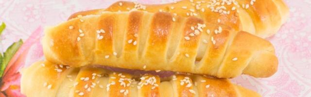 Najlepše lisnate kiflice sa susamom: Mekane kao pamuk, a gotove za tili čas