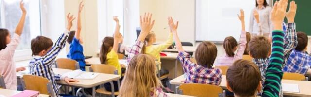 Vučić razmišlja o skraćenju trajanja školskog časa: Šta bi to donelo đacima?