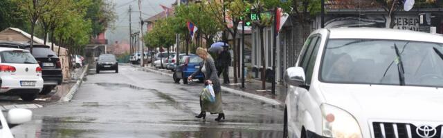New municipal administration in Zvecan in northern Kosovo and Metohija walks into vandalized premises