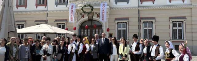 Hrana začinjena folklorom: Turistički potencijali Velikog Gradišta predstavljeni u Rumuniji