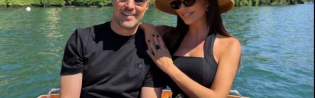 Pevač se DVA PUTA RAZVODIO od ISTE ŽENE, sad podelio zajedničku fotografiju: "Najlepše je kad si pored mene"