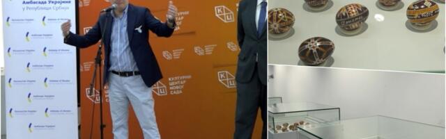"DEMOKRATIJA KROZ KULTURU" U Novom Sadu otvorena izložba ukrašenih uskršnjih jaja u organizaciji Ambasade Ukrajine