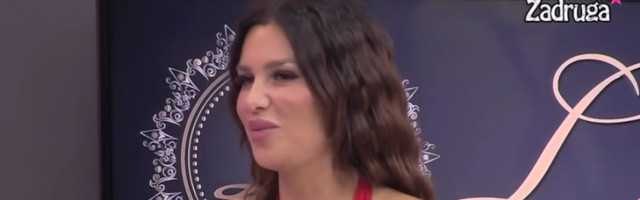 STANIJU URNISALI NA DRUŠTVENIM MREŽAMA ZBOG ŠOK FOTKE: Starleta na meti podsmeha, ŽESTOKO OSULI PO NJOJ! (FOTO)