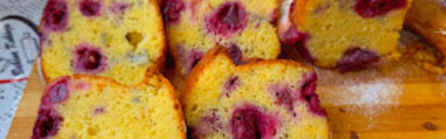 NAJSOČNIJI KUGLOF SA VIŠNJAMA: Mekan kao duša, a pravi se na čaše, baka otkrila tajnu zlata vrednu