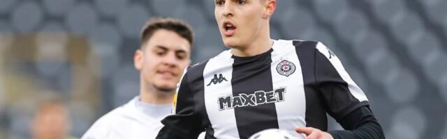 Partizan potvrdio da je prodao Kostića za siću, fiksna suma svega 3,5 miliona evra!