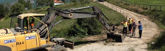 Ispunjava se obećanje predsednika Vučića: Asfaltira se put kroz pribojsko selo Kalafati