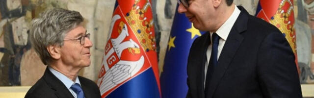 Вучић разговарао са Саксом о глобалној ситуацији и српским регионалним приликама