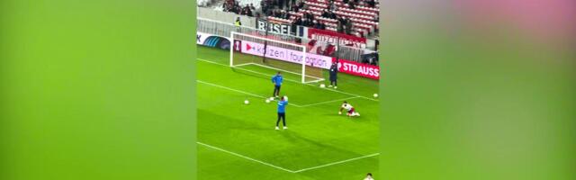 Fudbaleri Zvezde izašli na zagrevanje, stadion poluprazan