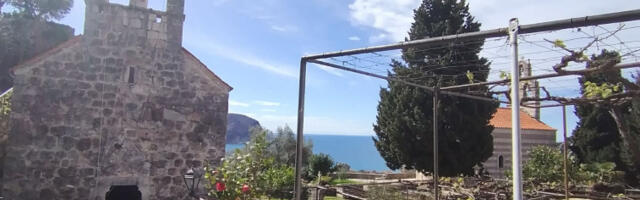 Crkve na Crnogorskom primorju sve punije