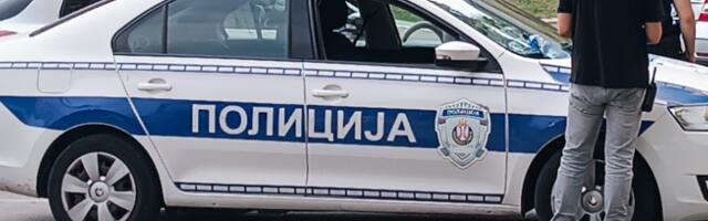 Код Вуковог споменика девојка избодена ножем