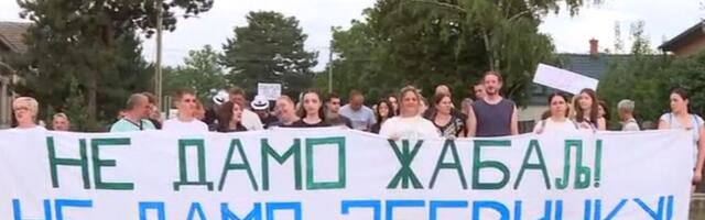 Protest u Žablju zbog najavljenog postrojenja za reciklažu guma