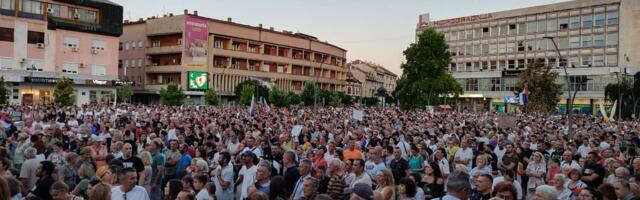 Nekoliko hiljada ljudi na protestu protiv “Tio Tinta“ u Čačku