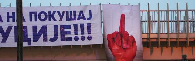 "Imaju Vučića na profilnoj slici, ali obraz nemaju" (FOTO)