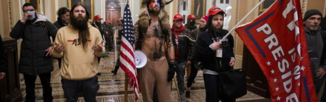 Џејкоб Анђели окренуо леђа Трампу