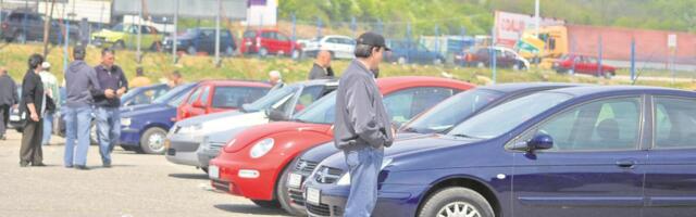 Imate li neki od ovih automobila u garaži? Ovim modelima iz 80-ih i 90-ih jako raste cena