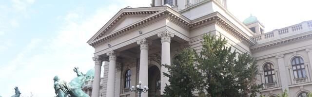 Skupština Srbije izglasala izmene "Mrdićevih zakona" i druge tačke dnevnog reda