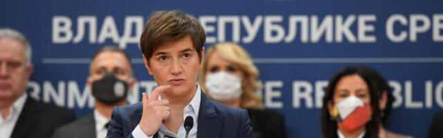 ŽAKLINA, MOLIM VAS, UPRISTOJITE SE! Skandal na konferenciji premijerke, Brnabićeva žestoko odgovorila na provokacije novinarke N1! (VIDEO)