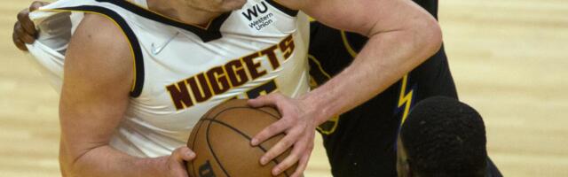 PLEJ-OF NIJE POČEO DOBRO ZA DENVER Ratnici "prebili" Jokića za +16 protiv Nagetsa, duh Stefa Karija "ušao" u Džordana Pula /VIDEO/