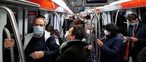 Naučnici predlažu stalnu tišinu u metroima zbog širenja korone