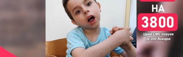 Gledali smo ga kako nepomično leži, a sada Roman hoda i potrebna mu je naša pomoć