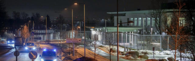 Напад на америчку амбасаду, рано јутрос одјекнула експлозија