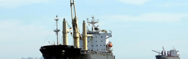 Иран спреман да омогући пролаз јапанских бродова кроз Ормуски мореуз