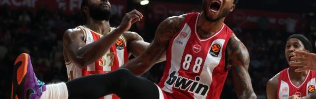 Tri utakmice suspenzije za Tajrika Džonsa (VIDEO)