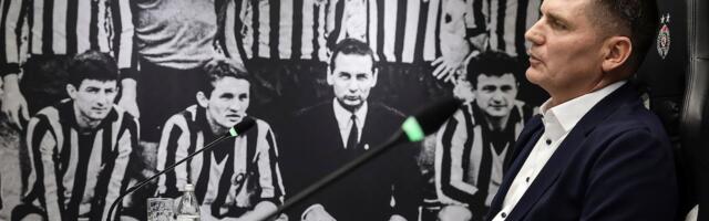 PARAPSIHOLOŠKI FENOMEN! UČINAK BLAGOJEVIĆA U PARTIZANU: Bez pobede nad Zvezdom, ništa od Evrope, 0 trofeja! Ispao od Mačve, a Grobari ga obožavaju - zašto?