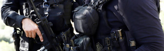 Оружани напади покренули масовни штрајк у Грчкој