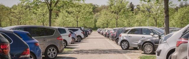Bitka za parking: Na jedno mesto u BG "konkuriše" 20 do 23 automobila!