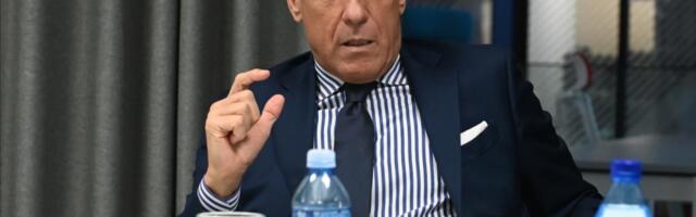 "MESINA OSTAVIO HAOS"! Napustio je FSS, krenule žestoke kritike na račun Italijana - otkriveno koliko je imao platu!
