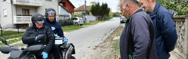 (FOTO, VIDEO) PALMA OBIŠAO DESETAK JAGODINSKIH SELA: Razgovarao sa meštanima i volontirao!