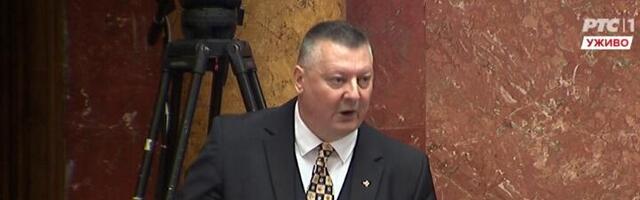 Albijanić ubuduće - samostalan poslanik