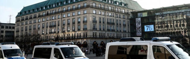 Песков: Не добијамо информације о преговорима у Берлину, Путин заинтересован за мир