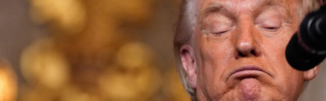 Врховни суд одбио да допусти Трампу да распоређује војску по Чикагу