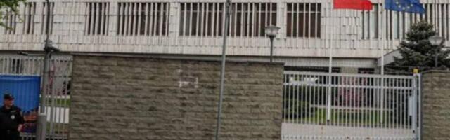 Drama! Pokušali upad u ruski konzulat - situacija izmiče kontroli, na pomolu totalna eskalacija sukoba NATO i Rusije