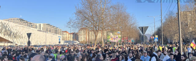 Na protestu u Nišu više od 8000 ljudi