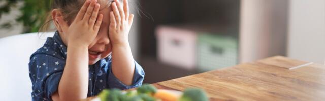 Dete odbija povrće? Ovih 5 trikova koriste nutricionisti, a roditelji kažu da zaista pomažu