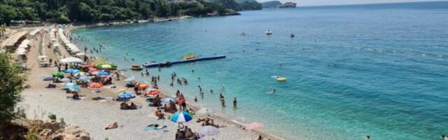 OPREZ! OPASNOST VREBA IZ MORA! Zatvorena popularna plaža na Jadranu! Kupanje je ZABRANJENO!