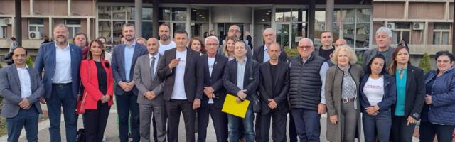 Ujedinjena opozicija Kragujevca pozvala građane da prijave pritiske u vezi sa skupom SNS-a 12. aprila