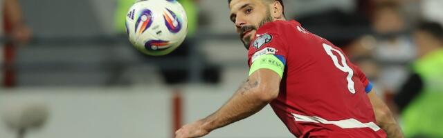 Al Hilal i definitivno PRECRTAO Mitrovića!