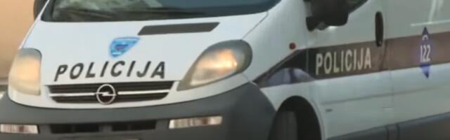 AUTOM PUNIM DECE BEŽAO OD POLICIJE Drama kod Čajniča