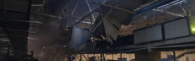 (VIDEO) Počelo je! Rusija pogodila američku fabriku: Raketa se zakucala pravo u postrojenje, kamen na kamenu ostao nije