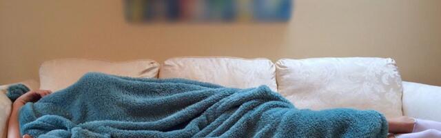 Kako spavanje na kauču šteti zdravlju