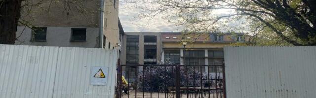 Počinje rušenje stare zgrade OŠ „Miloš Crnjanski“ na Satelitu u Novom Sadu